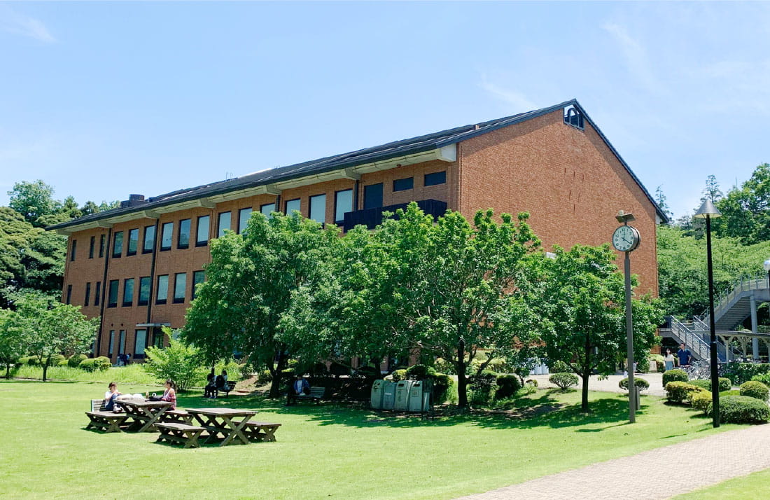 麗澤大学図書館