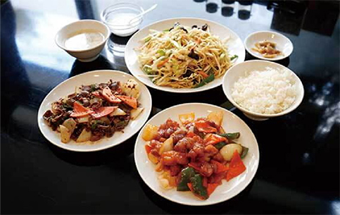 2) Chuuka Saikan