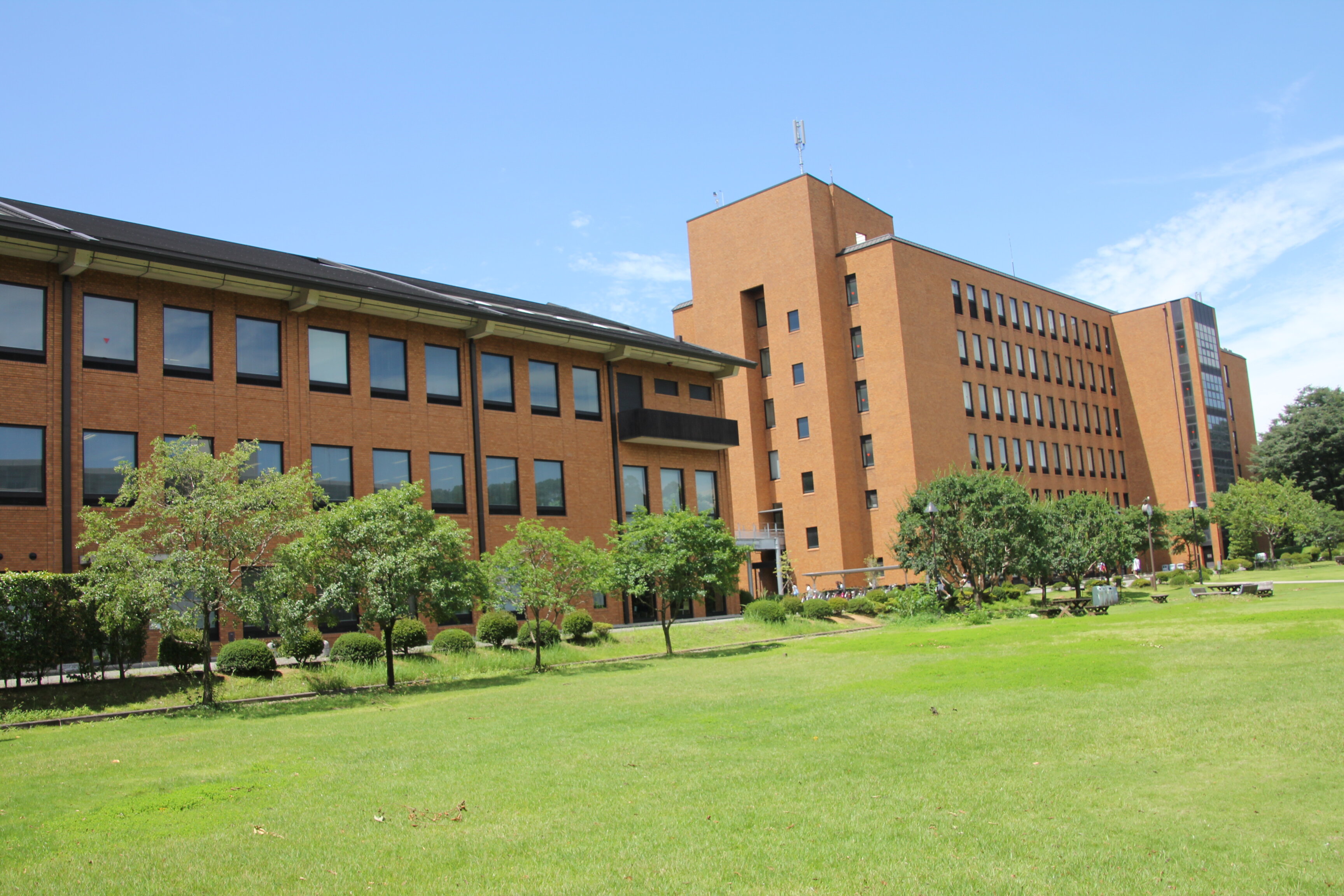 【学生の皆さんへ】千葉県を含む地域に対する緊急事態宣言の発出に伴う授業形態の変更について