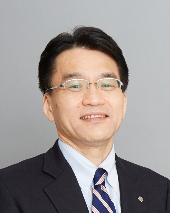 渡辺学部長HP1.jpg