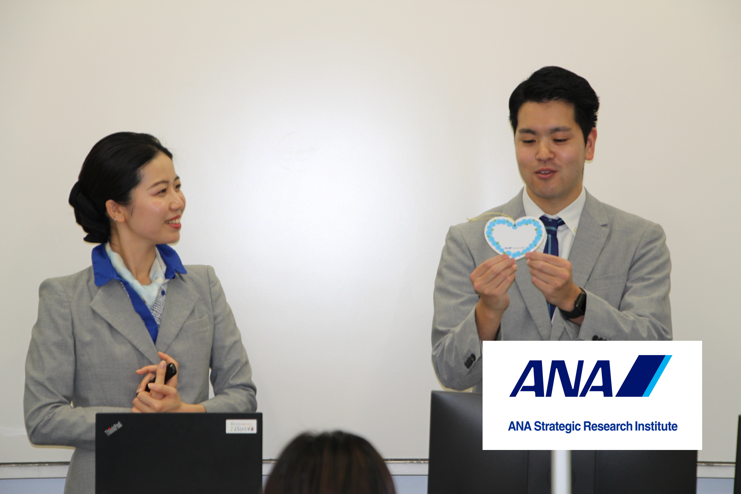 【開催報告】外国語学部ホスピタリティ科目「Airline Industry English」 ANA成田エアポートサービス株式会社現役社員による特別講義