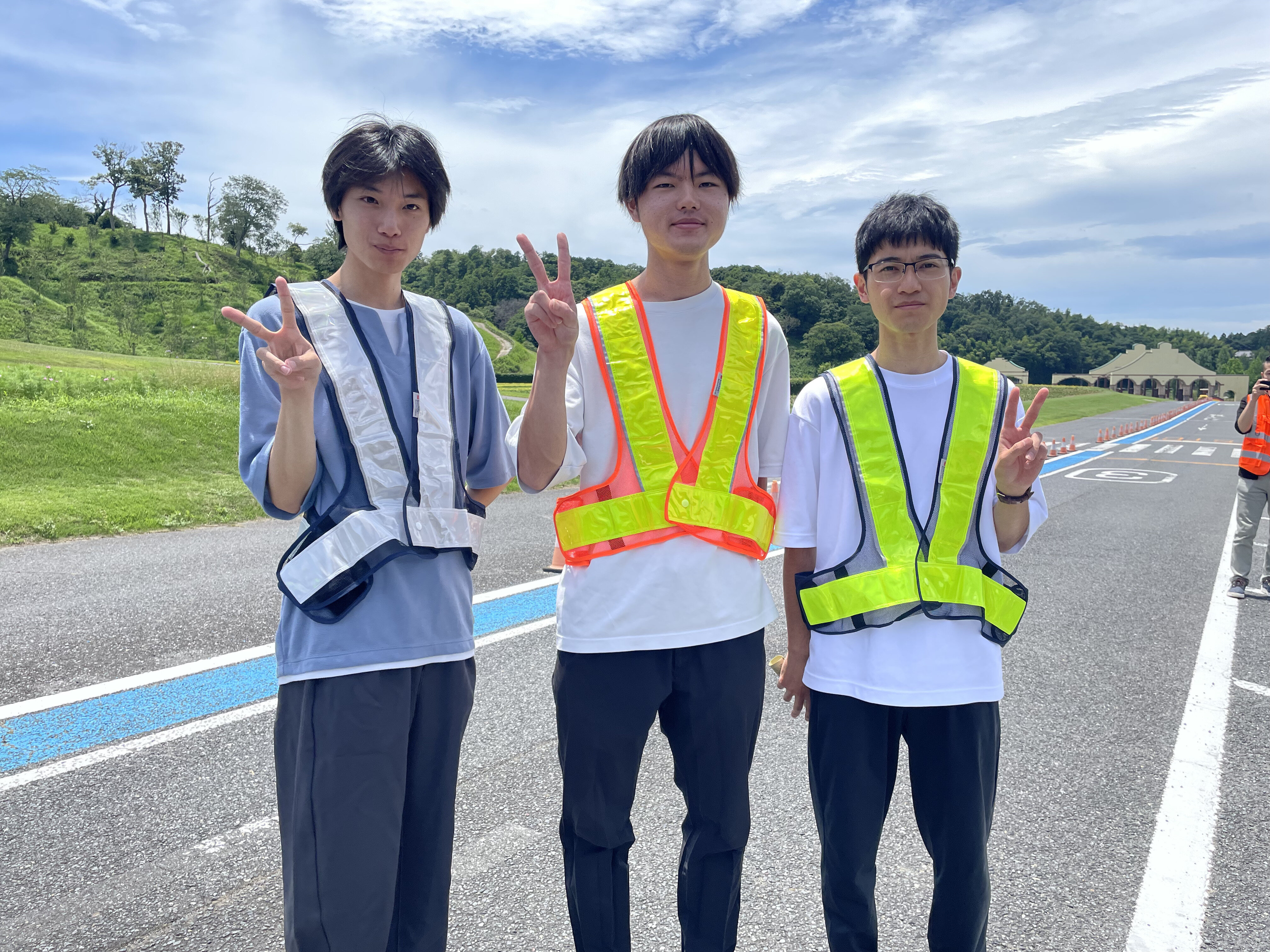 【実施報告】経営学部別宮ゼミのドローンチーム　東京ドイツ村にてドローンを使用し撮影を実施