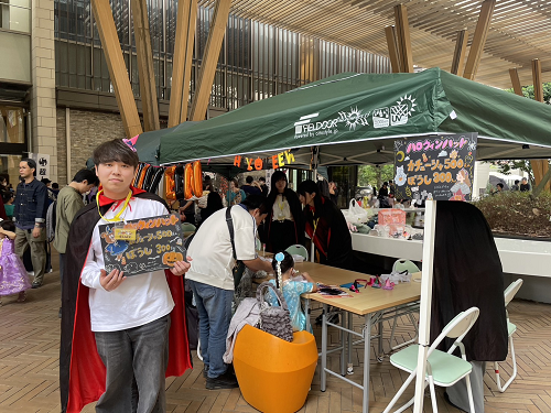 【実施報告】経営学部の吉田ゼミ・新井ゼミの学生たち柏の葉街まるごとハロウィン2024で地域連携