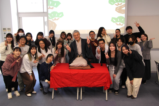 【開催報告】本学副学長唐木重典先生による落語会を開催