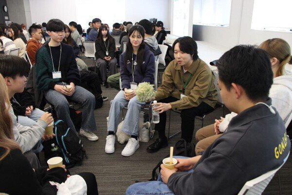 【開催報告】2025年度英語リベラルアーツスタートアップセミナー「ダイアローグ体験会」開催