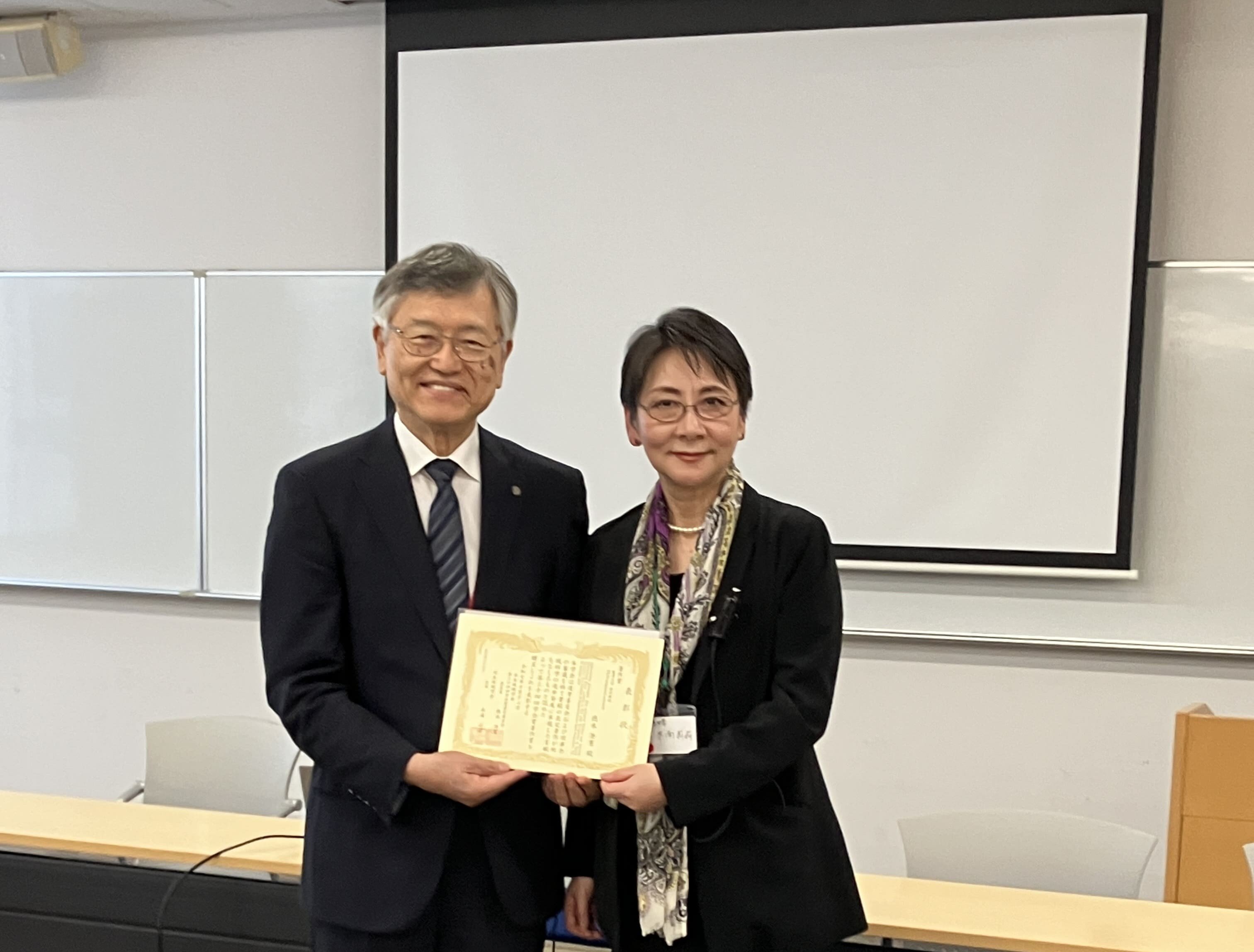 【受賞報告】徳永澄憲学長が日本地域学会「学会賞（著作賞）」受賞および名誉会員に選出