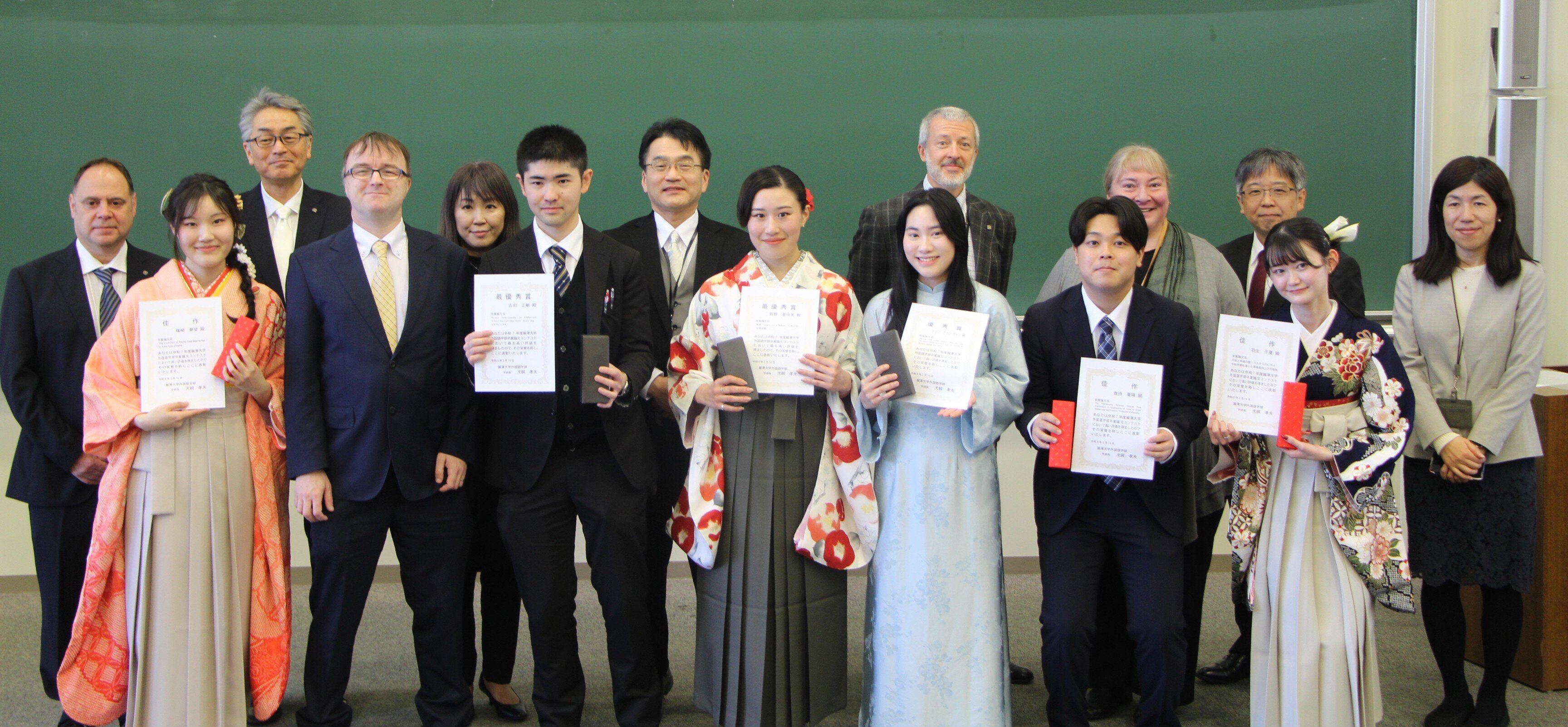 【開催報告】外国語学部卒業論文コンテスト授賞式（2026年3月14日）