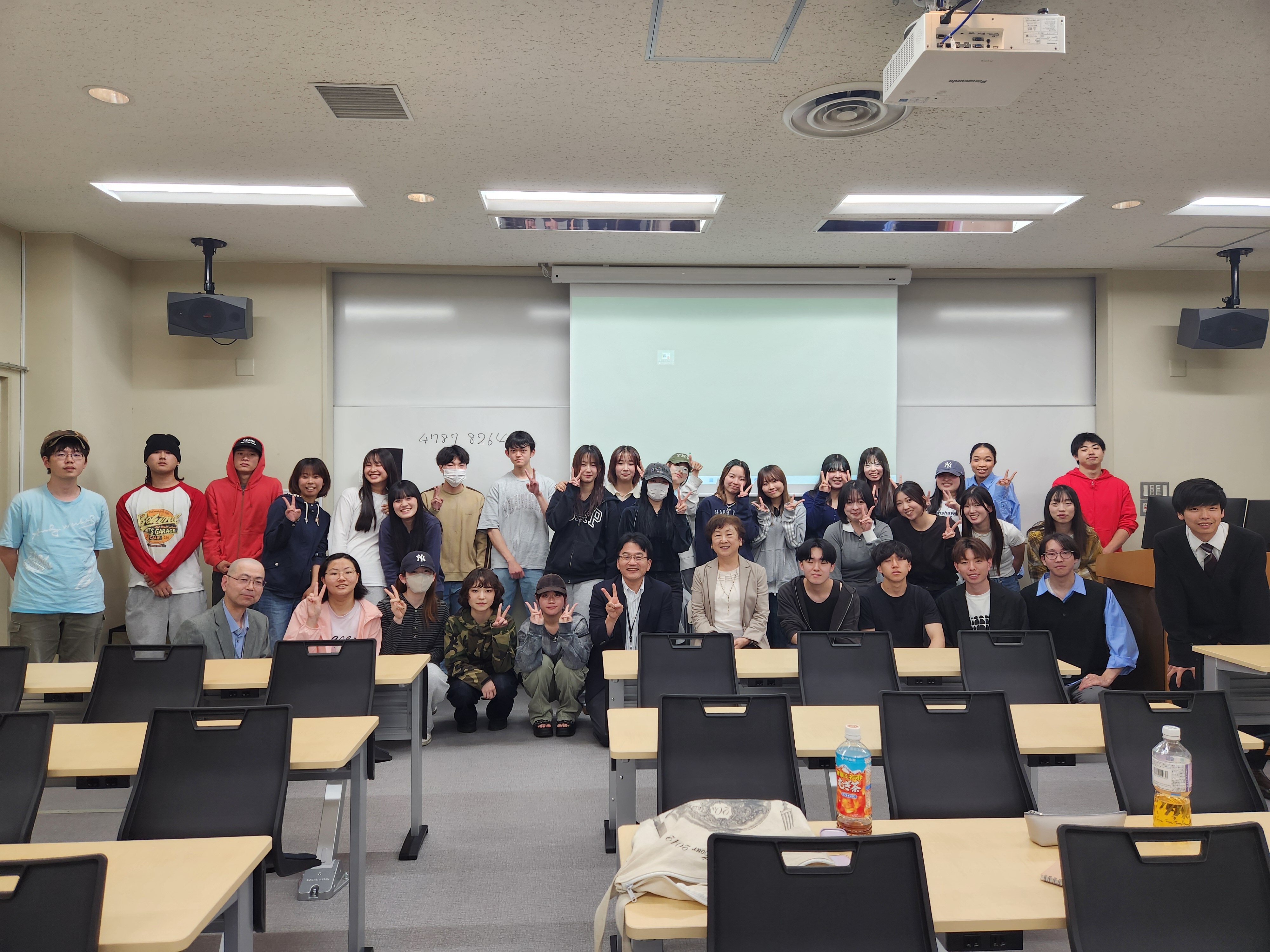 [Event Report] Special lecture by Sayuri Suzuki, a leading figure in film and stage interpretation.