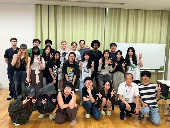 【開催報告】学生寮で交換留学生によるPotluck partyを開催