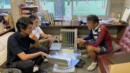 サッカー部監督.jpg