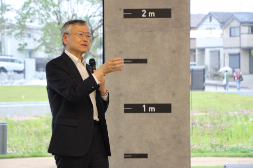 徳永学長.png