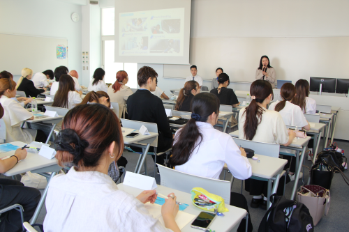 講義の様子.png