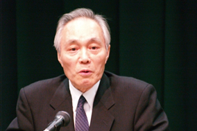 松本健一センター長